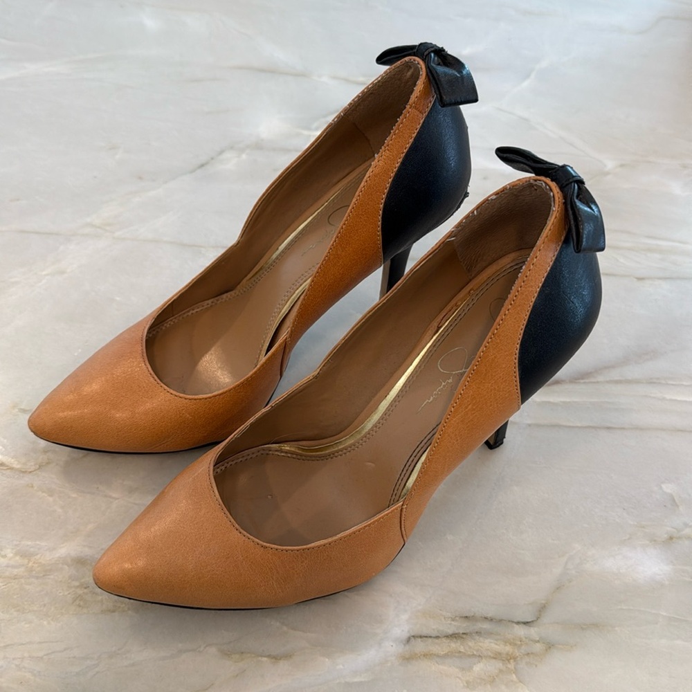Jessica Simpson Brown Heels with Black Bow